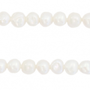 BQ Zoetwaterparels nugget rond 5-6mm Natural white