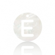 Schelp hangers specials letter E White (natuurlijke kleur)