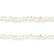 Zoetwaterparels nugget Natural white