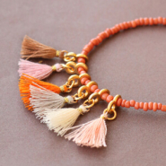Inspiratiesets Instant fall mood: sieraden met kleine kwastjes