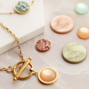 Inspiratiesets Creëer een prachtige sieraden set met Polaris Elements cabochons 