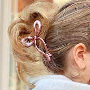 Inspiratiesets Tips voor het stylen met haarclips