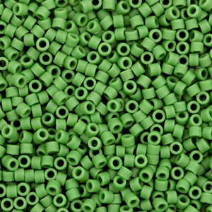 Miyuki kralen delica's 11/0 Opaque matte green DB-754