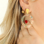Cre&euml;er statement oorbellen met resin hangers