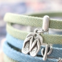 Eigentijdse stoer-chique sieraden maak je zelf met ons mega leuke Trendy plat koord denim en trendy gestikt koord, d&eacute; trend van nu!